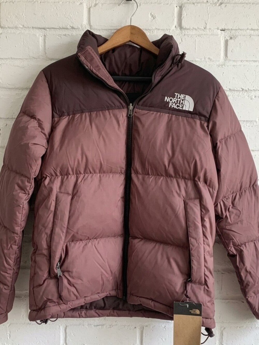 The North Face Women's 1996 Retro Nuptse Jacket Size XS